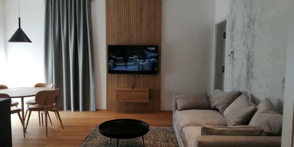 Regentova Suites ลูบลิยานา ภายนอก รูปภาพ