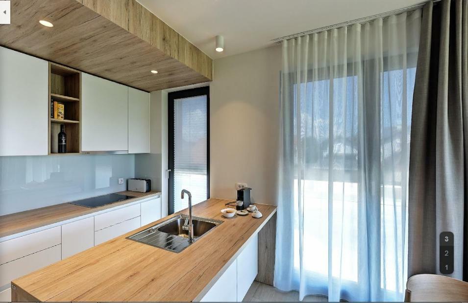 Regentova Suites ลูบลิยานา ภายนอก รูปภาพ